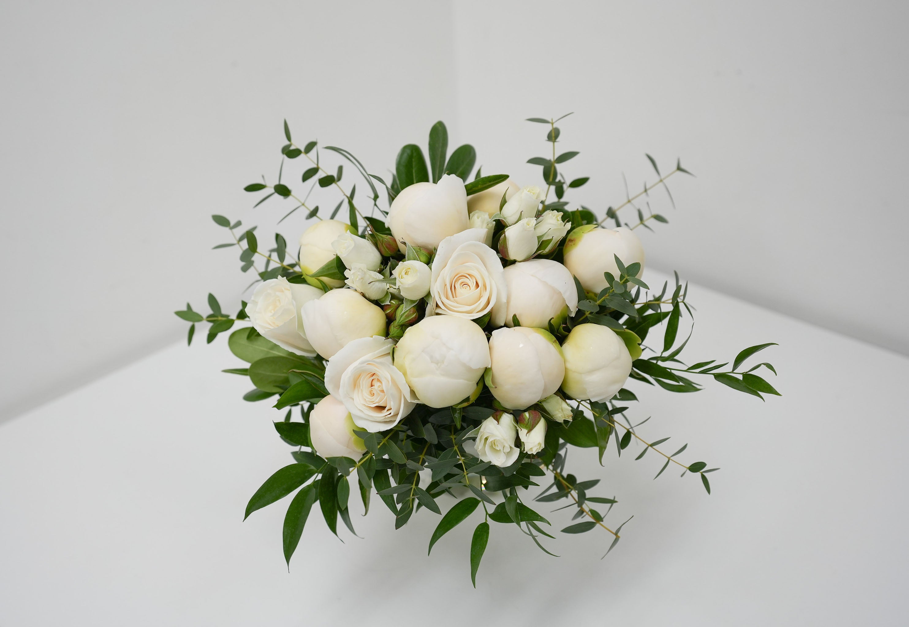 Peony & rosy bouquet (Seasonal)