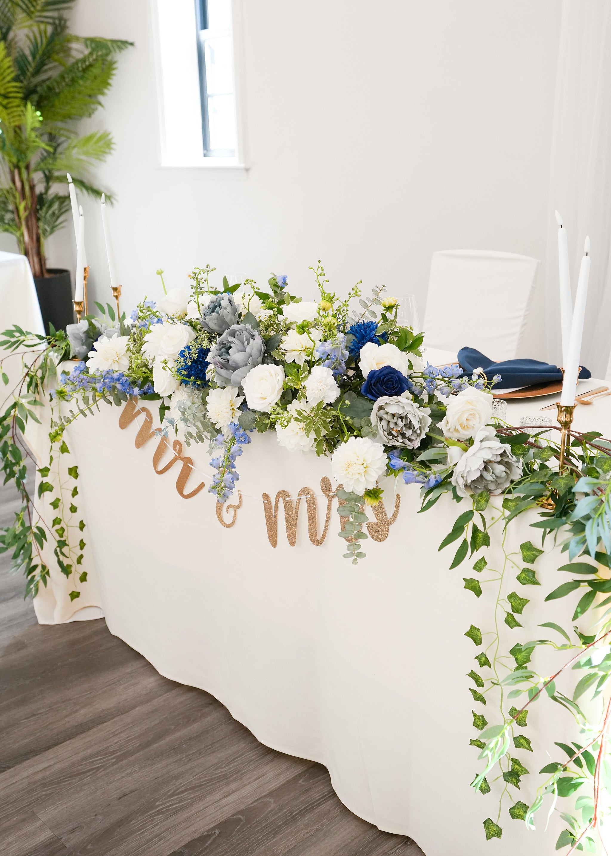 Blue Head Table Centerpiece