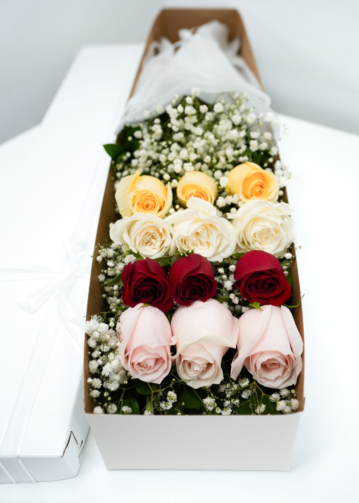 12 Assorted Rose Box