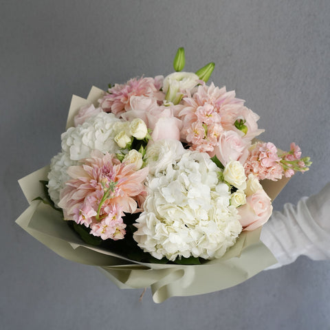 Peach in Pink (Special Wrapping Included) dahlia