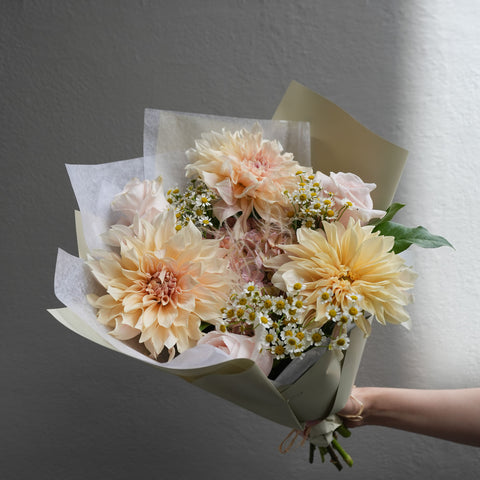 Flower Glory Bouquet dahlia