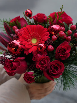 Jolly Christmas Blooms