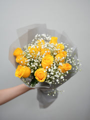 12 Yellow Roses