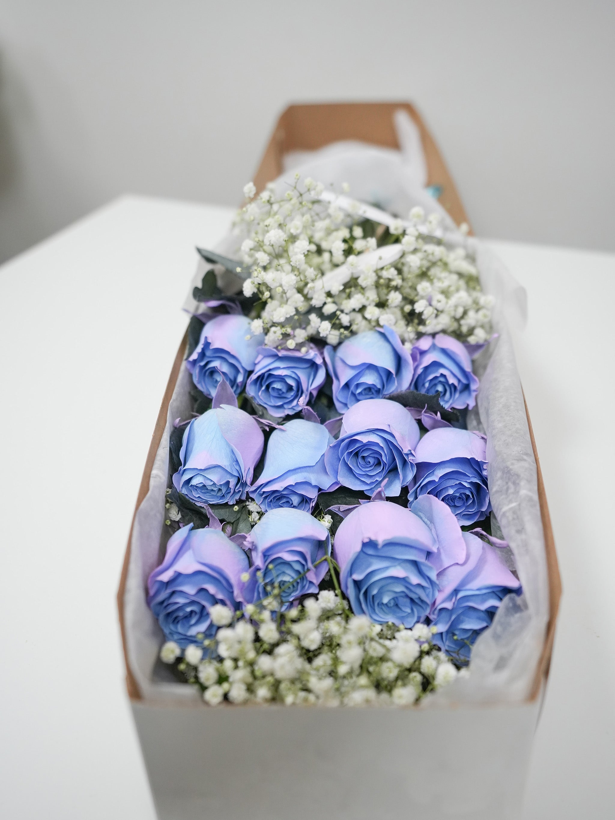12 Blue and Pink Rose Box