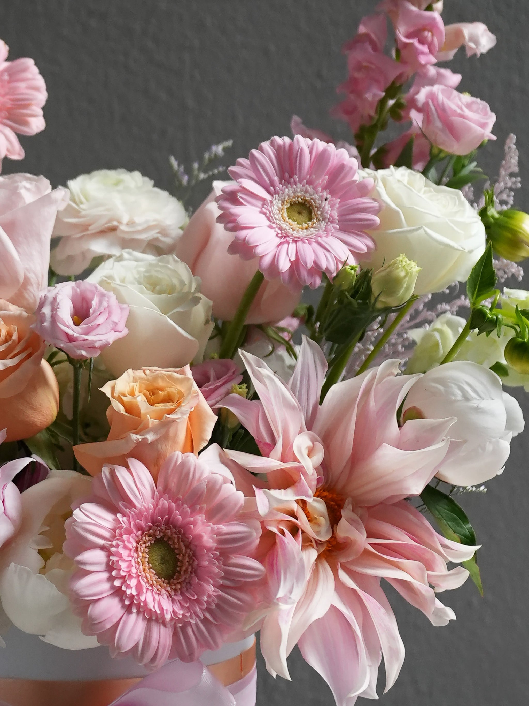 Mix of Floral Colors Round Box