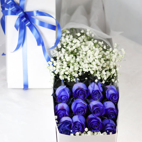 12 Blue Rose Box