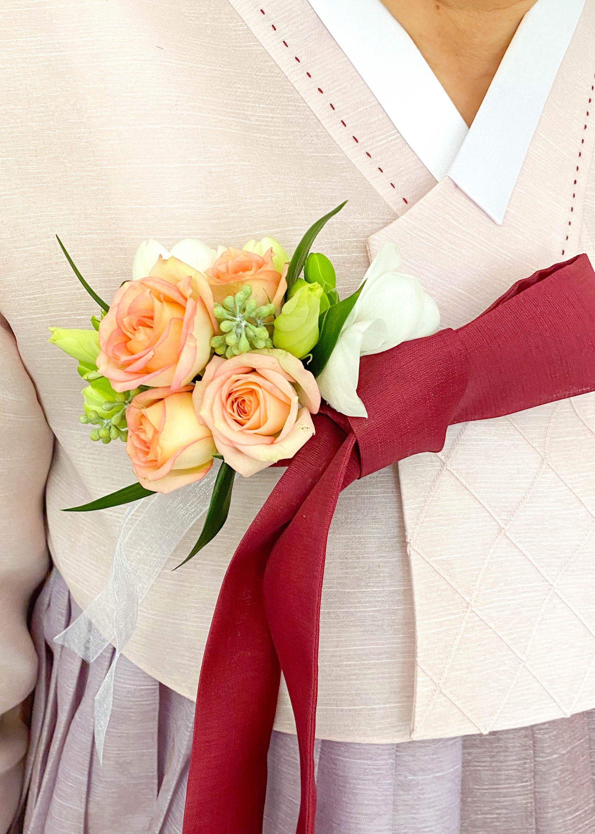 Peach Rose Corsage - Flower - Toronto Flower Gallery