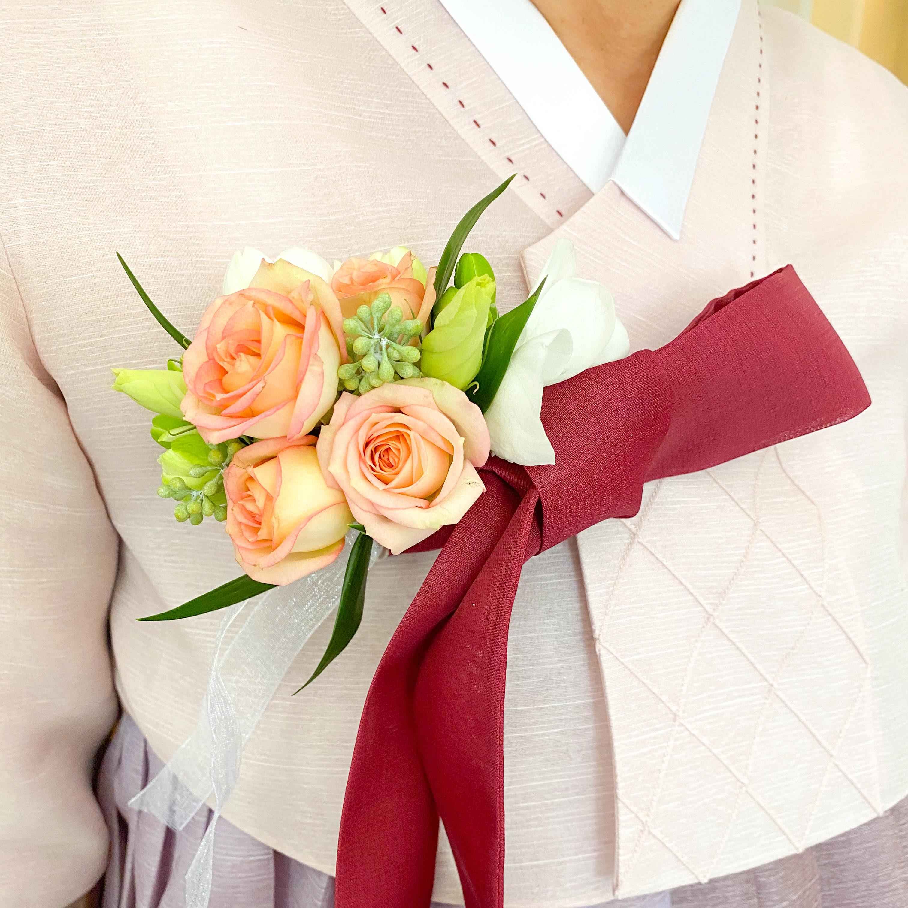 Peach Rose Corsage - Flower - Toronto Flower Gallery