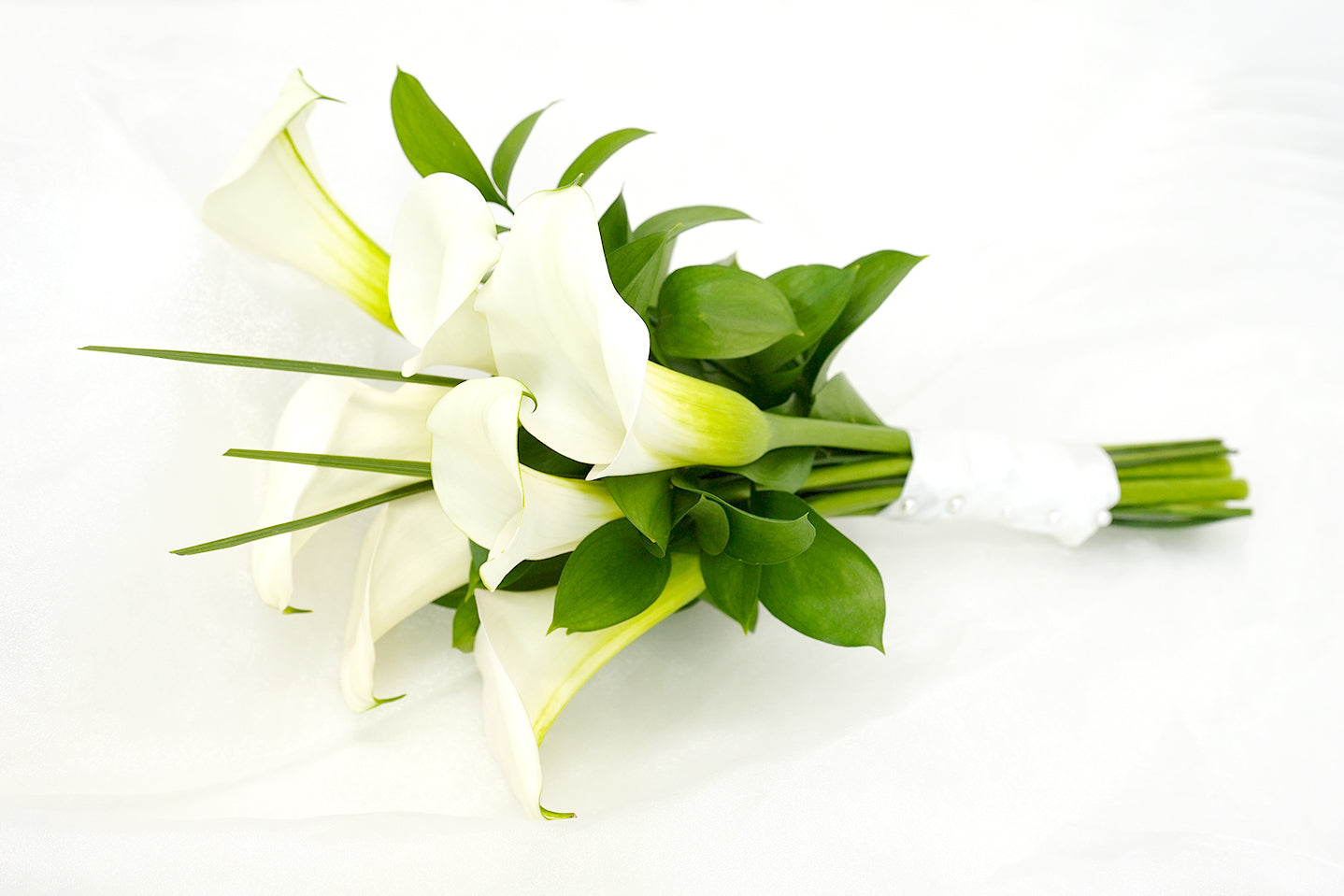 Classic Calla Lily Bouquet (Seasonal)