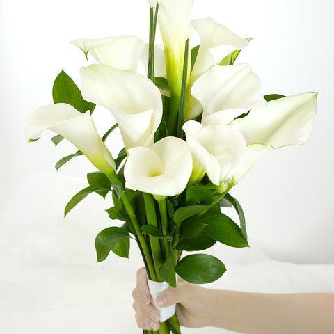 Classic Calla Lily Bouquet (Seasonal)