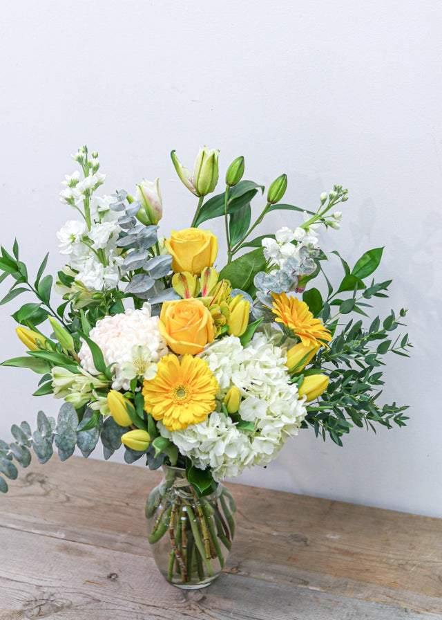 Mellow yellow - Toronto Flower Gallery