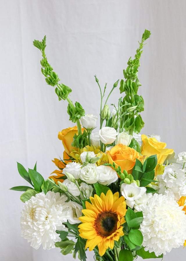 Mellow yellow - Toronto Flower Gallery