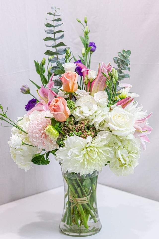 Brighten Up Flowers - Toronto Flower Gallery