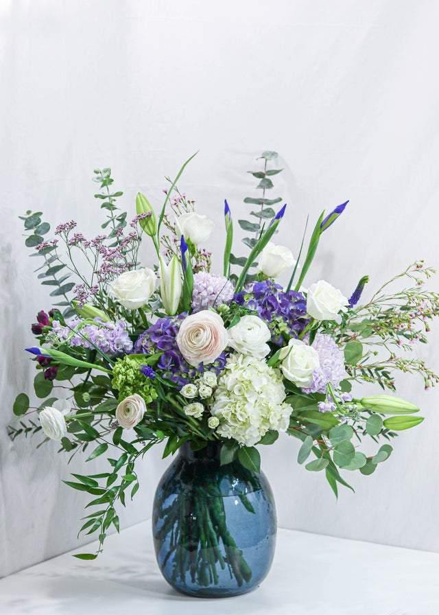 Luxury Blooming Bouquet - Toronto Flower Gallery