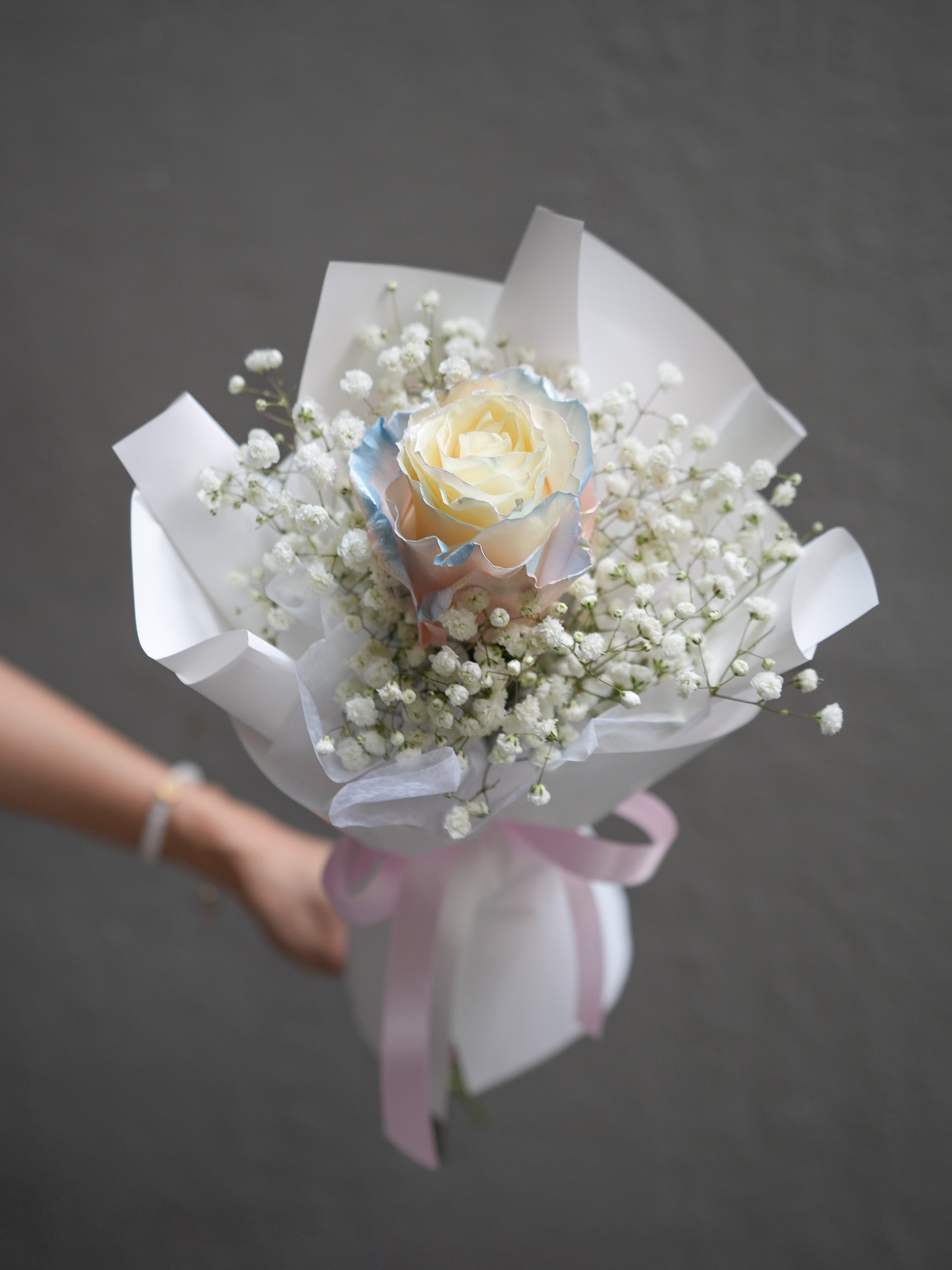Mini Aurora Rose Bouquet