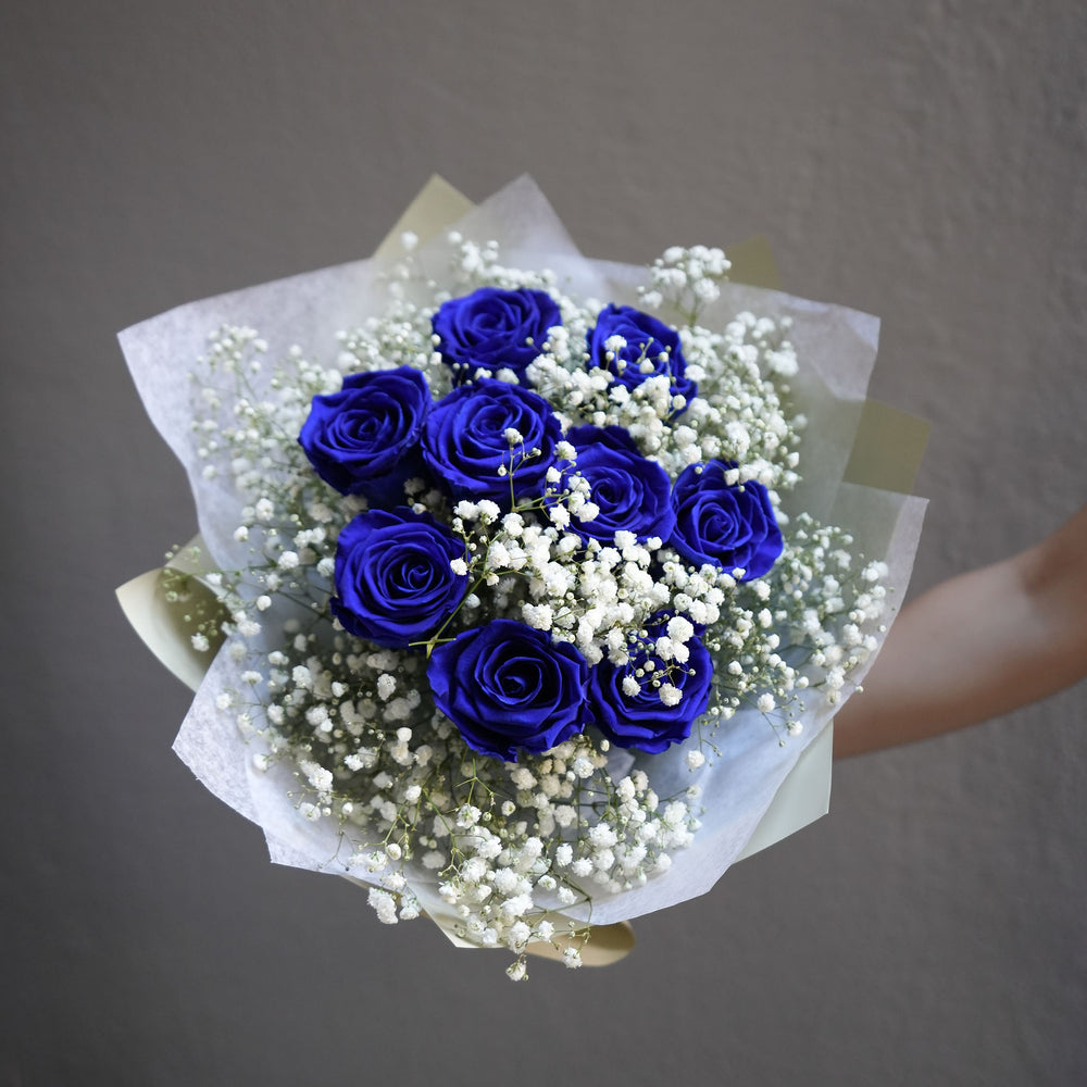 Blue Preserved Roses with Baby's Breath - Flower & Plant Free