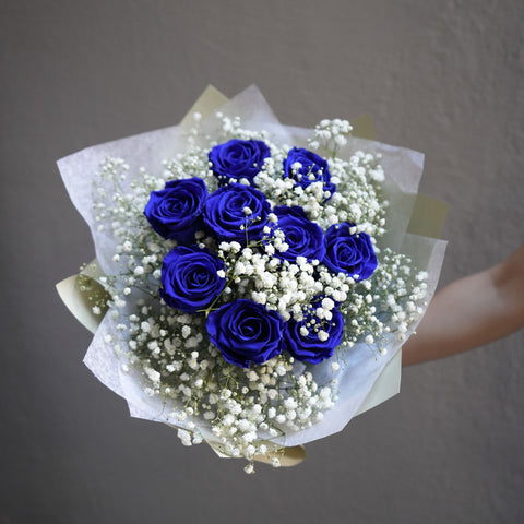 Blue Preserved Roses with Baby's Breath