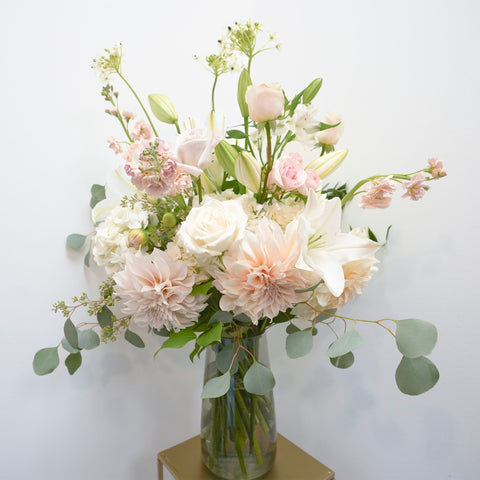 Love in Peach Centerpiece