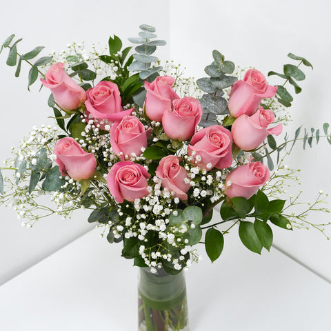 12 Pink Roses