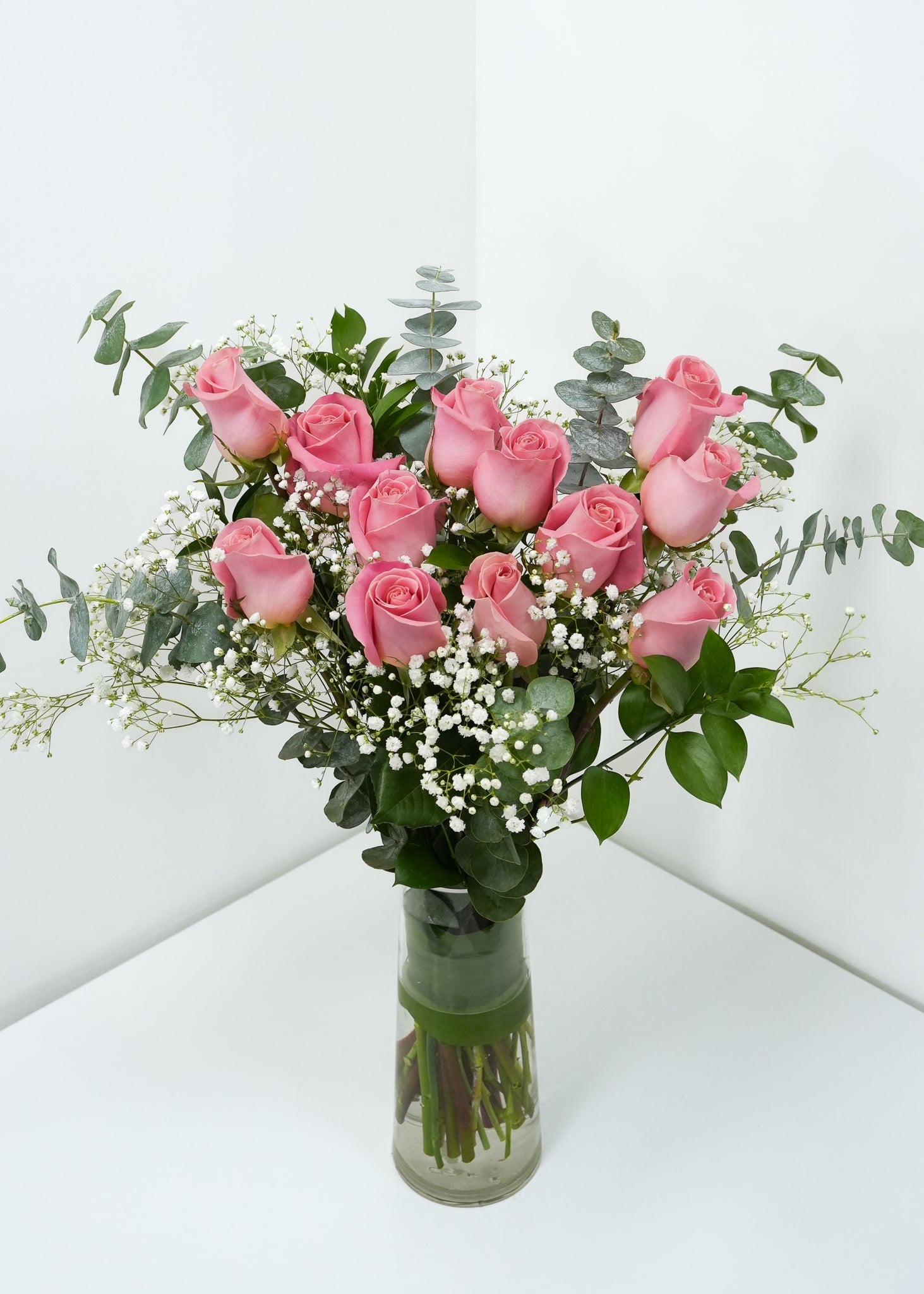 12 Pink Roses
