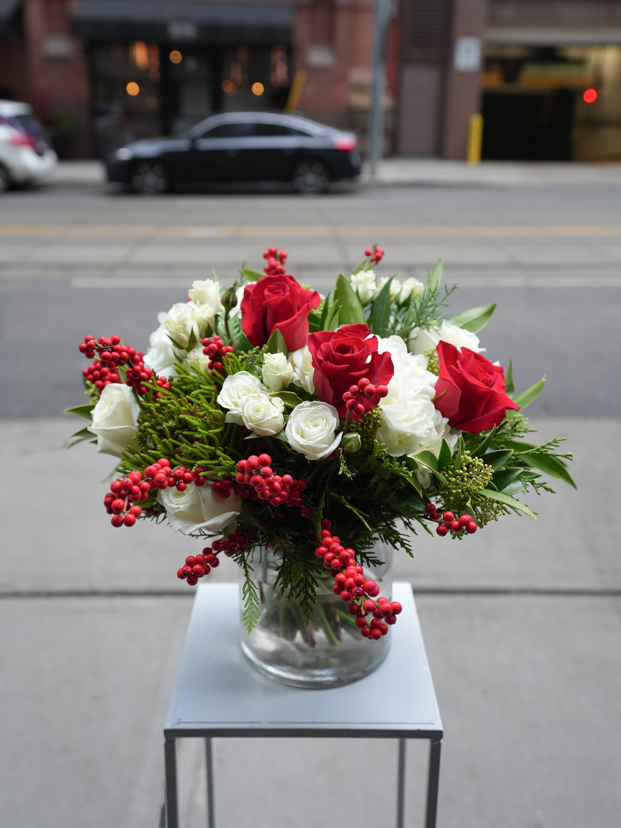 Holiday Cheer Arrangement