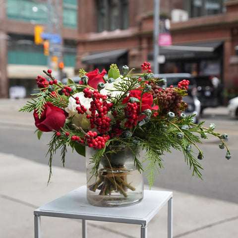 Holiday Cheer Arrangement