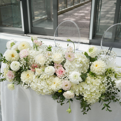 Dreamy Duet Wedding Centerpiece
