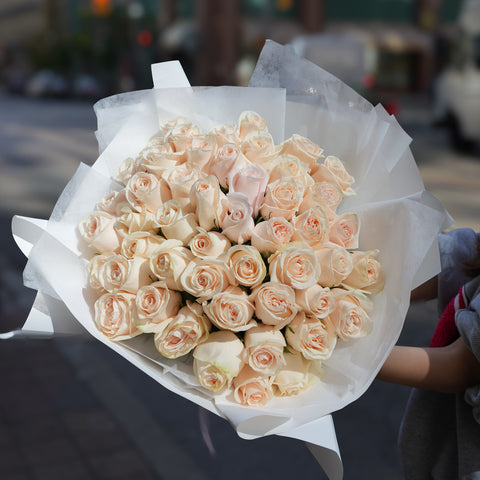 Peach Garden Rose Bouquet
