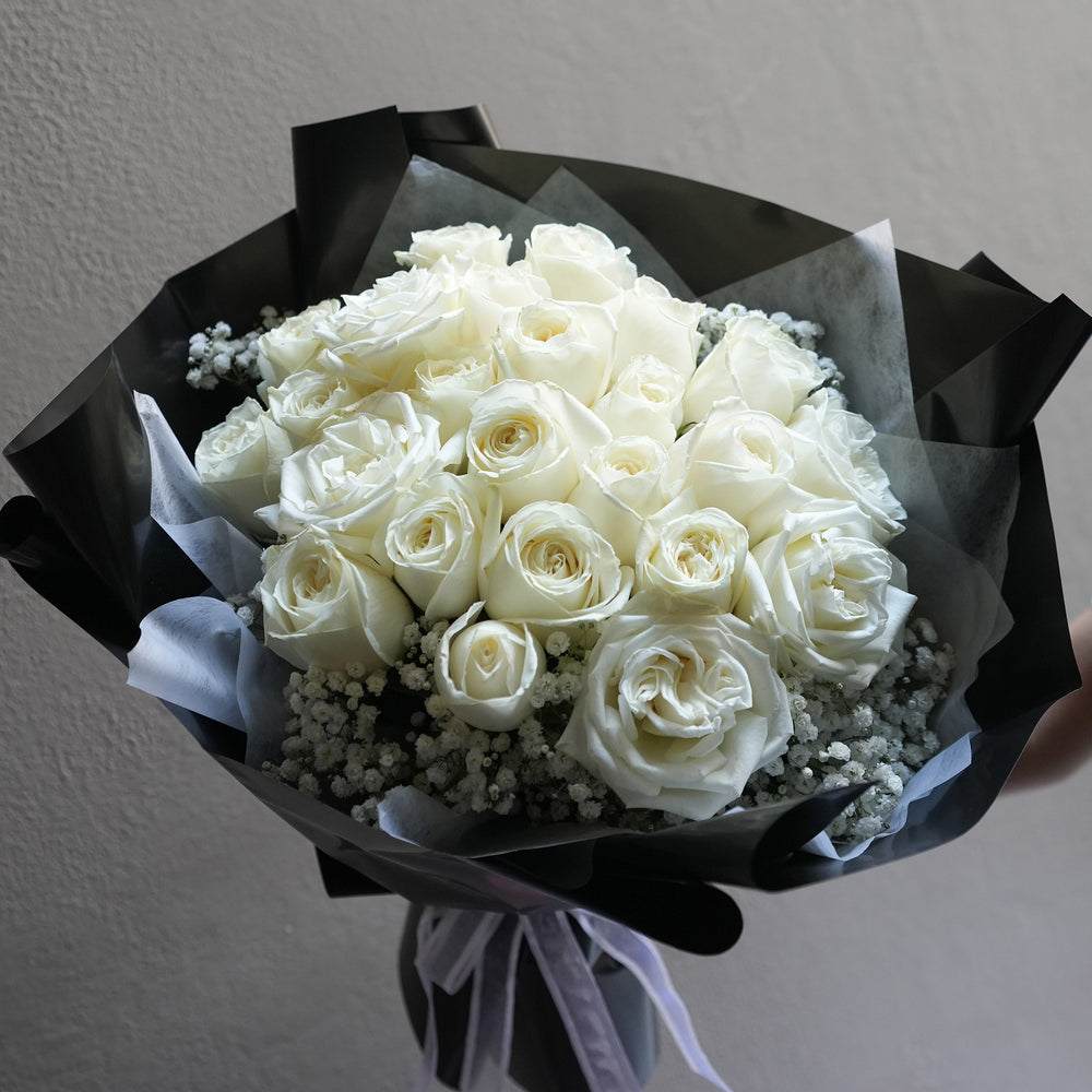 White Rose Bouquet - Flower & Plant Free Delivery | Toronto Flower Shop ...