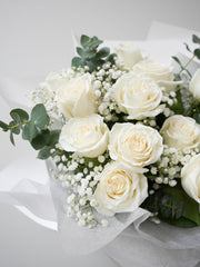 [VD] White Rose Bouquet