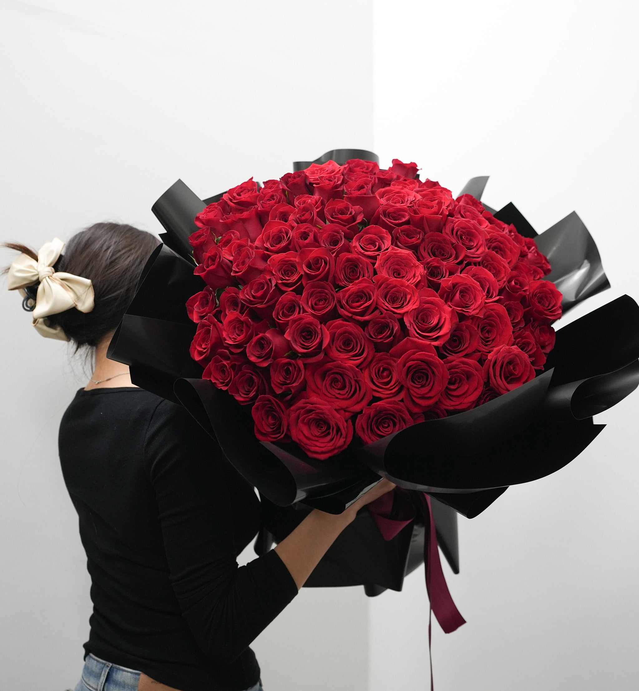 100 Simple Red Roses Bouquet