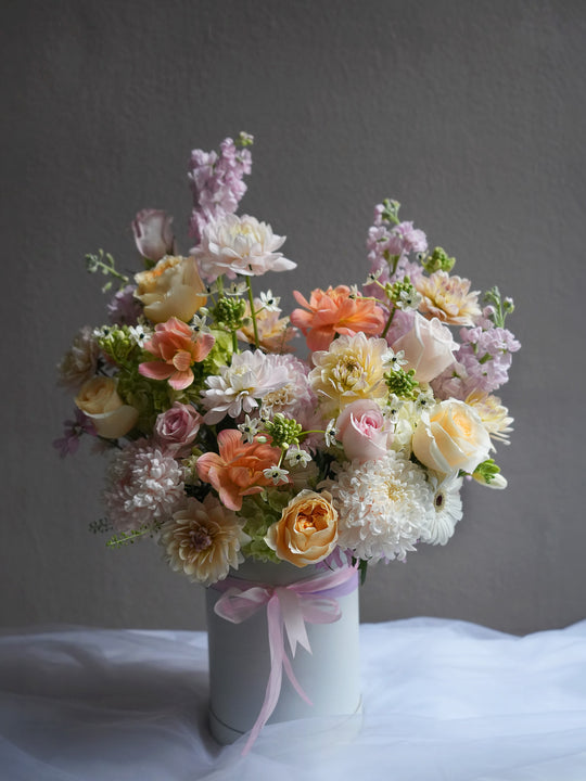 Romantic Bloom Round Box