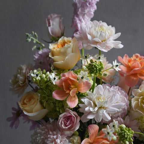 Romantic Bloom Round Box
