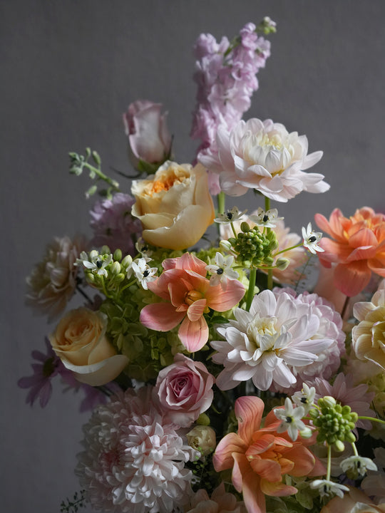 Romantic Bloom Round Box