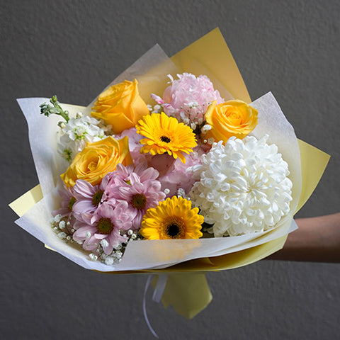 Sunshine Daisy Bouquet