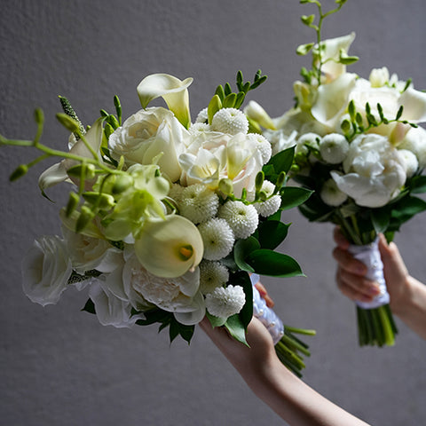 Blanc Posy Bouquet