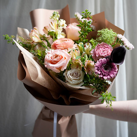 Peach Kiss Bouquet