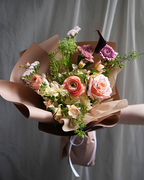 Peach Kiss Bouquet
