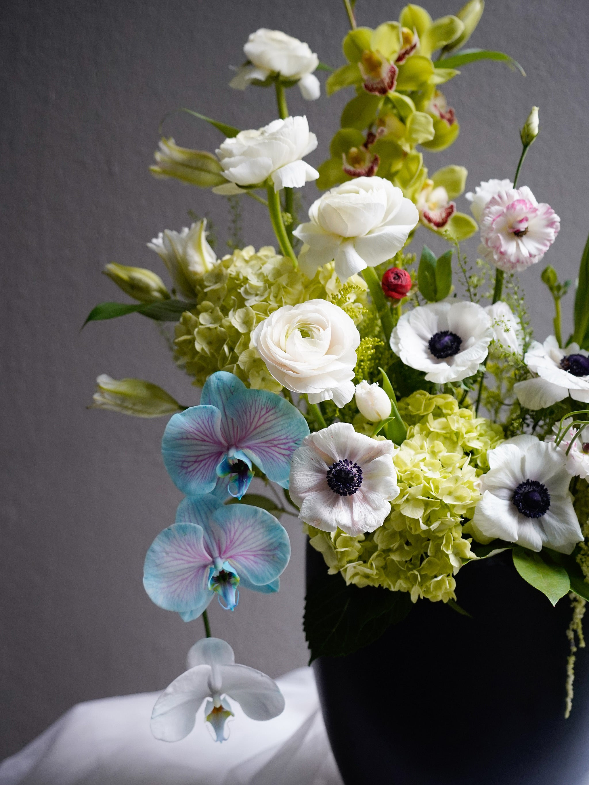 Ethereal Flow Centerpiece