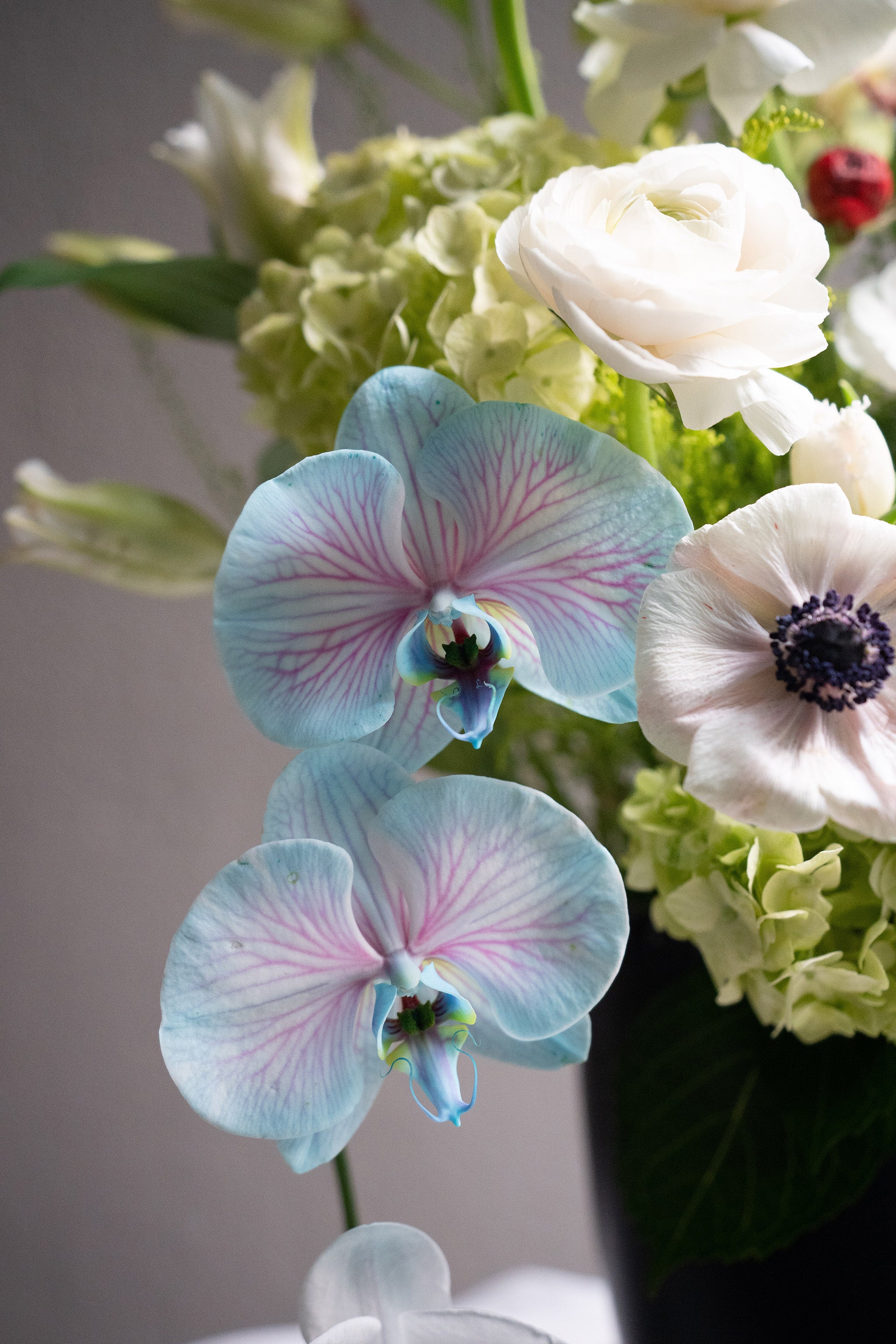 Ethereal Flow Centerpiece