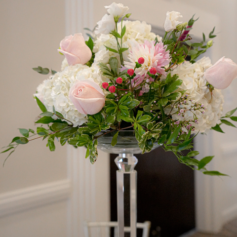 Grace of Scents Guest Table Centerpiece